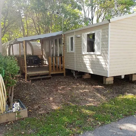 Campsite Camping La Chicanette Saint-Gilles (Gard)